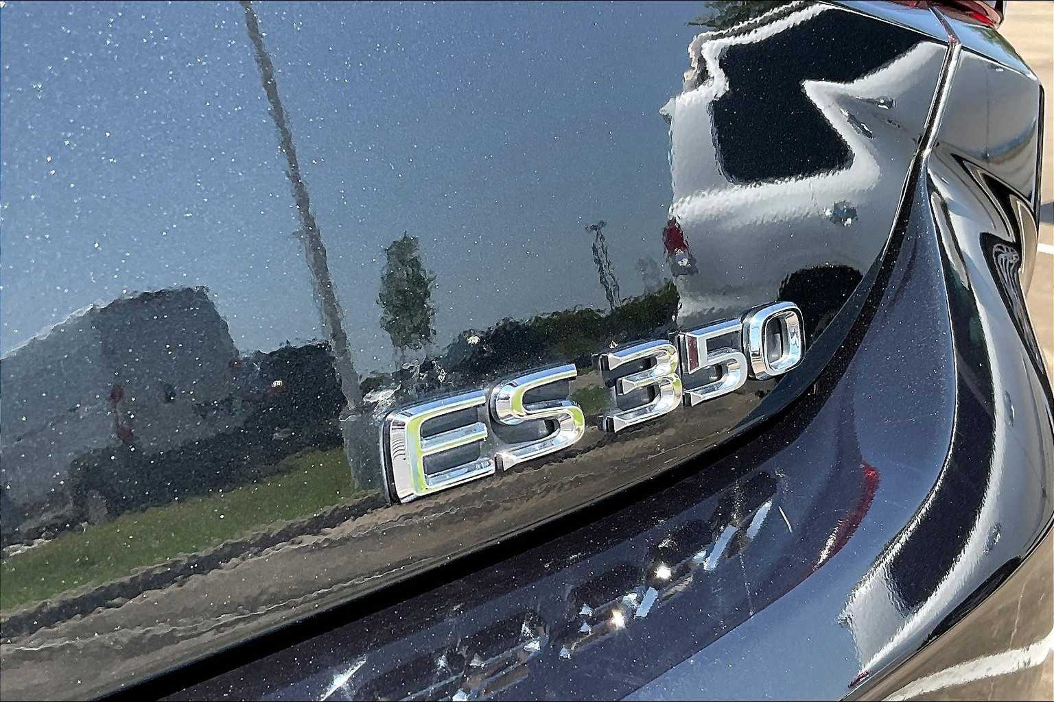 2023 Lexus ES  Caviar at Sterling McCall Lexus