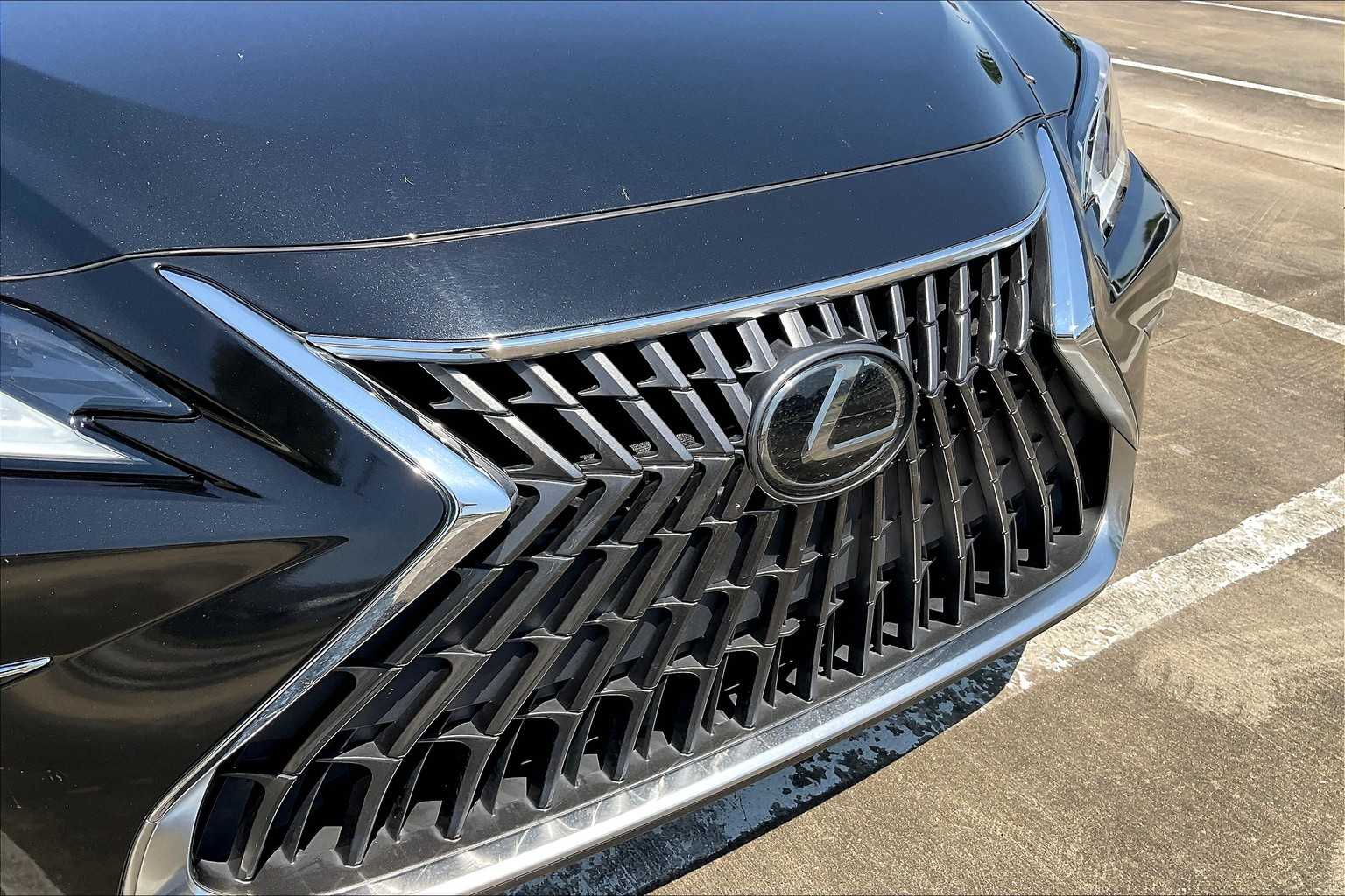 2023 Lexus ES  Caviar at Sterling McCall Lexus