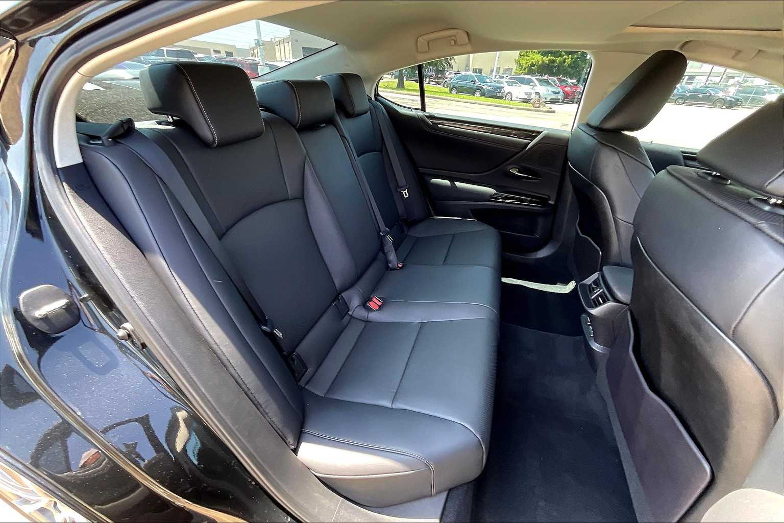 2023 Lexus ES  Caviar at Sterling McCall Lexus