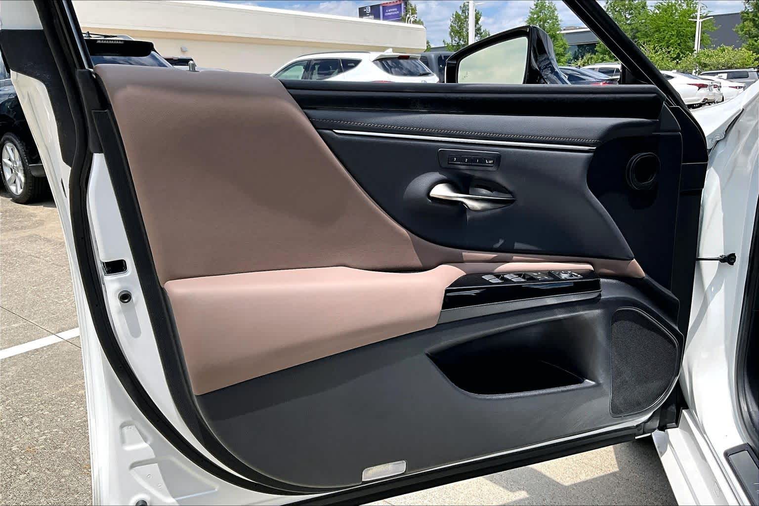 2025 Lexus ES 300h  Eminent White Pearl at Lexus of Clear Lake