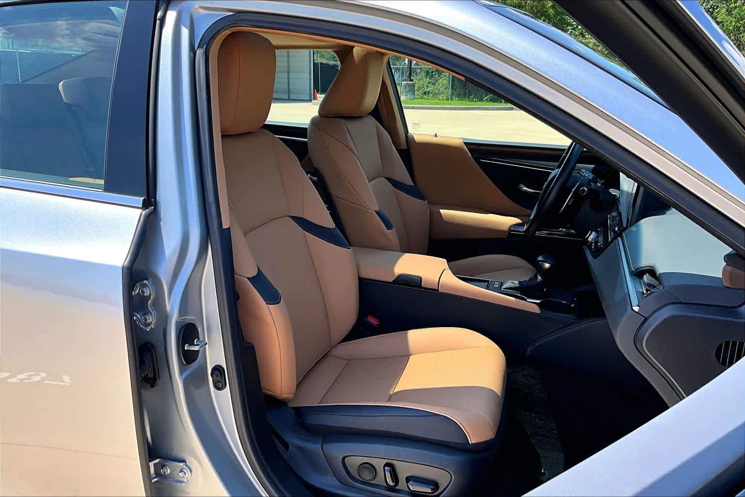 2025 Lexus ES 300h  Iridium at Lexus of Clear Lake