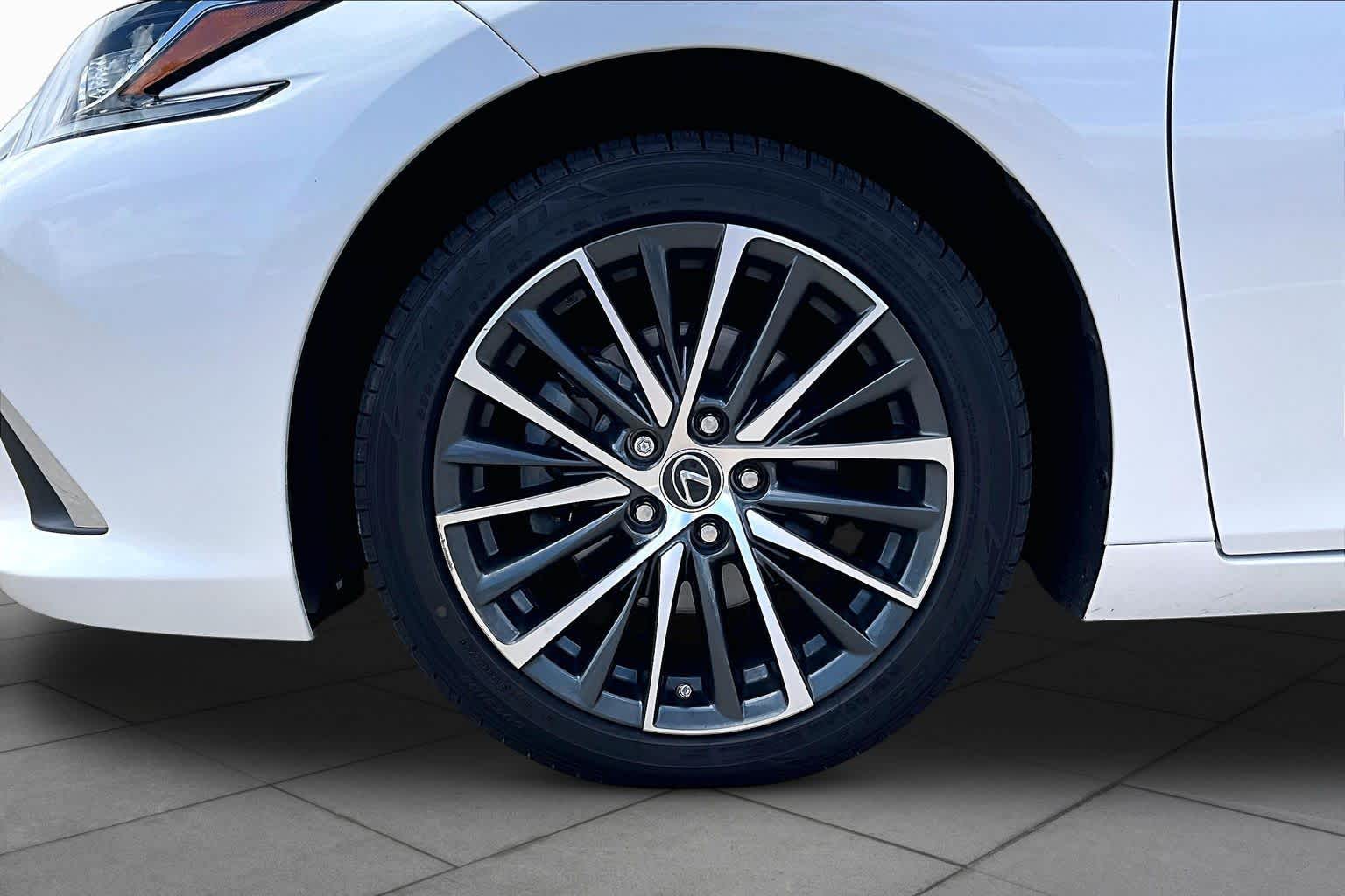 2023 Lexus ES 350  Eminent White Pearl at Group 1 Toyota Southwest