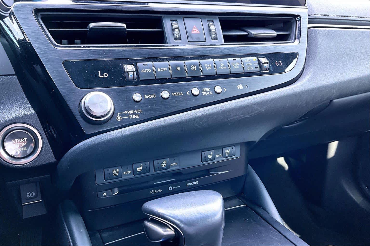 2022 Lexus ES 350 photo 35 of 37