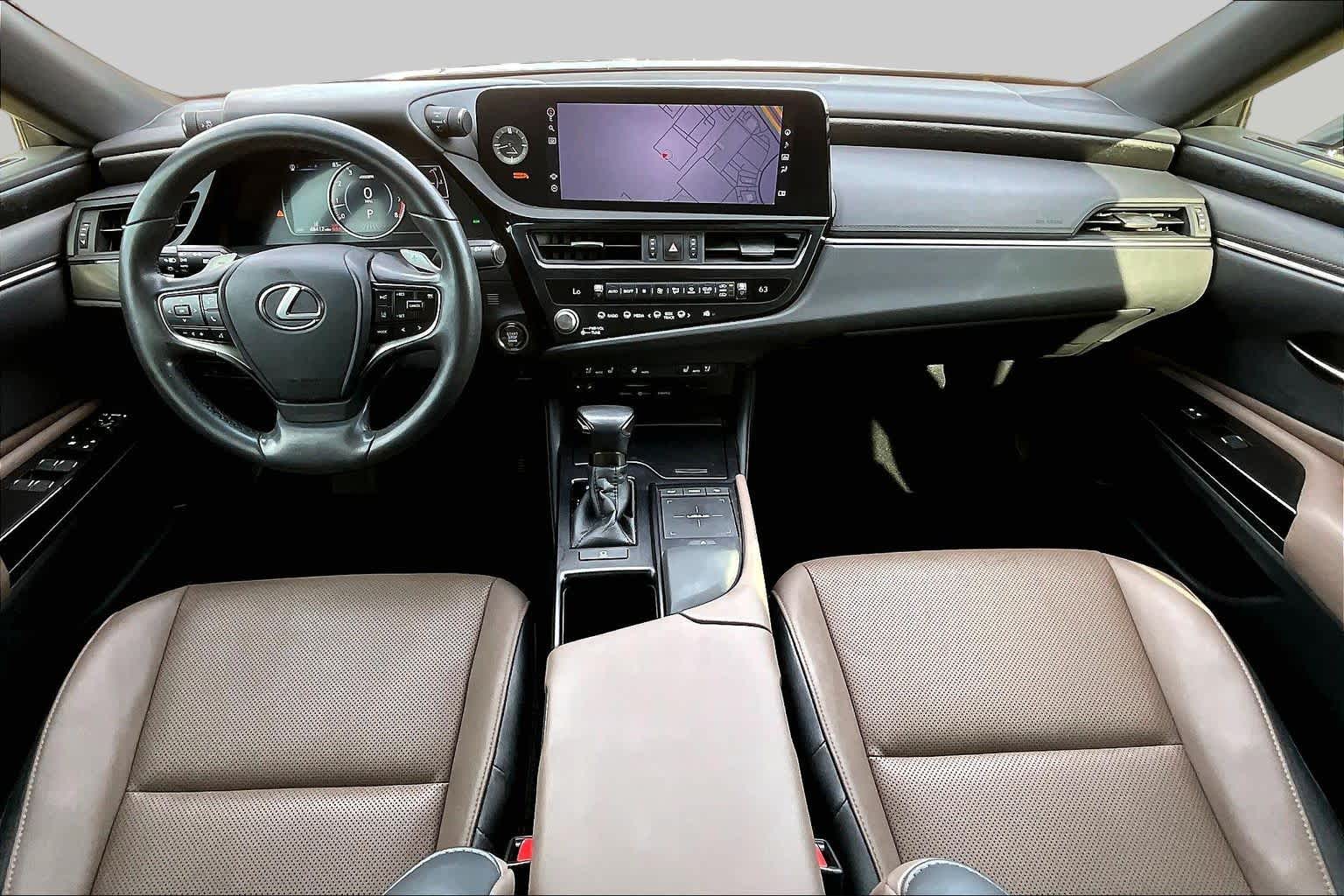 2022 Lexus ES 350 photo 16 of 37