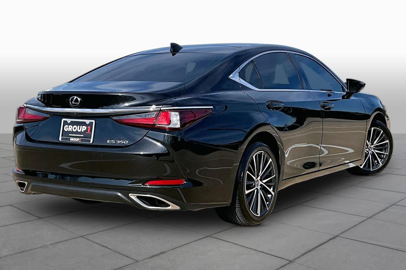 2022 Lexus ES 350 photo 13 of 37