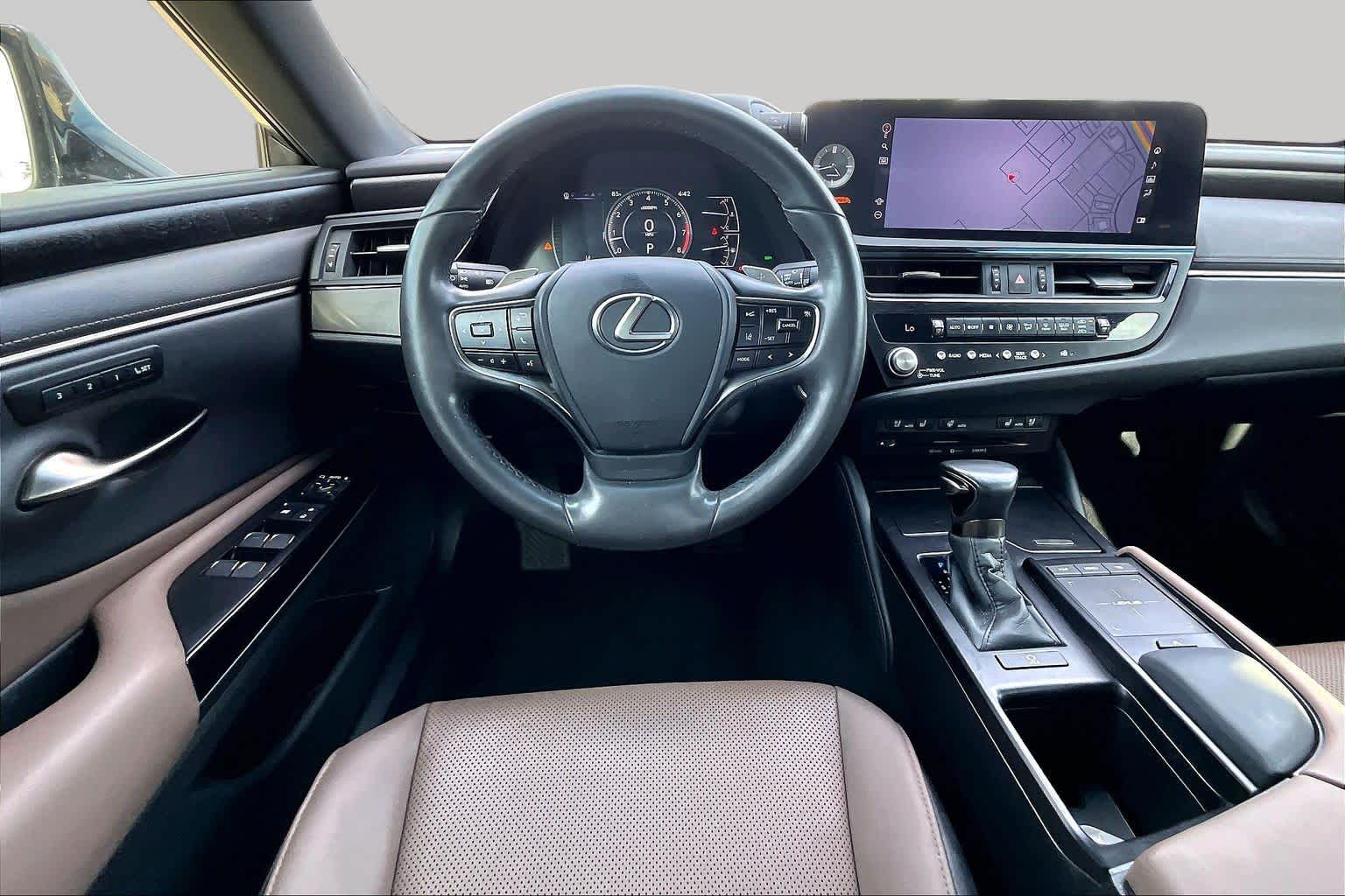 2022 Lexus ES 350 photo 6 of 37