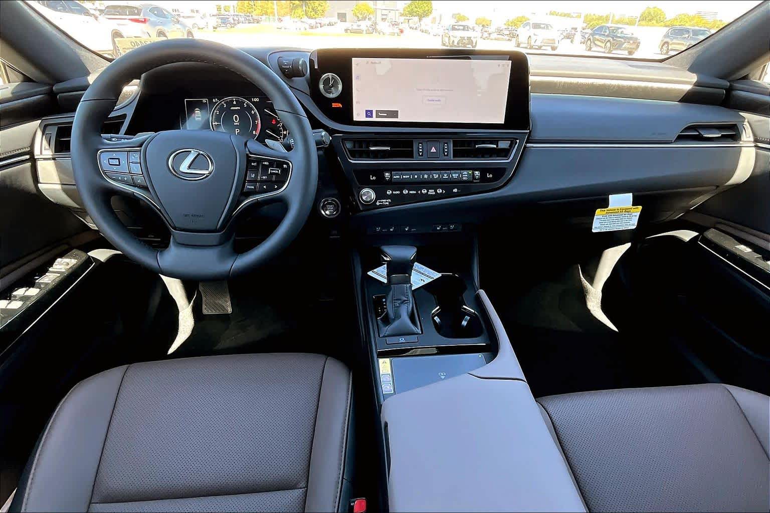 2025 Lexus ES  - 7