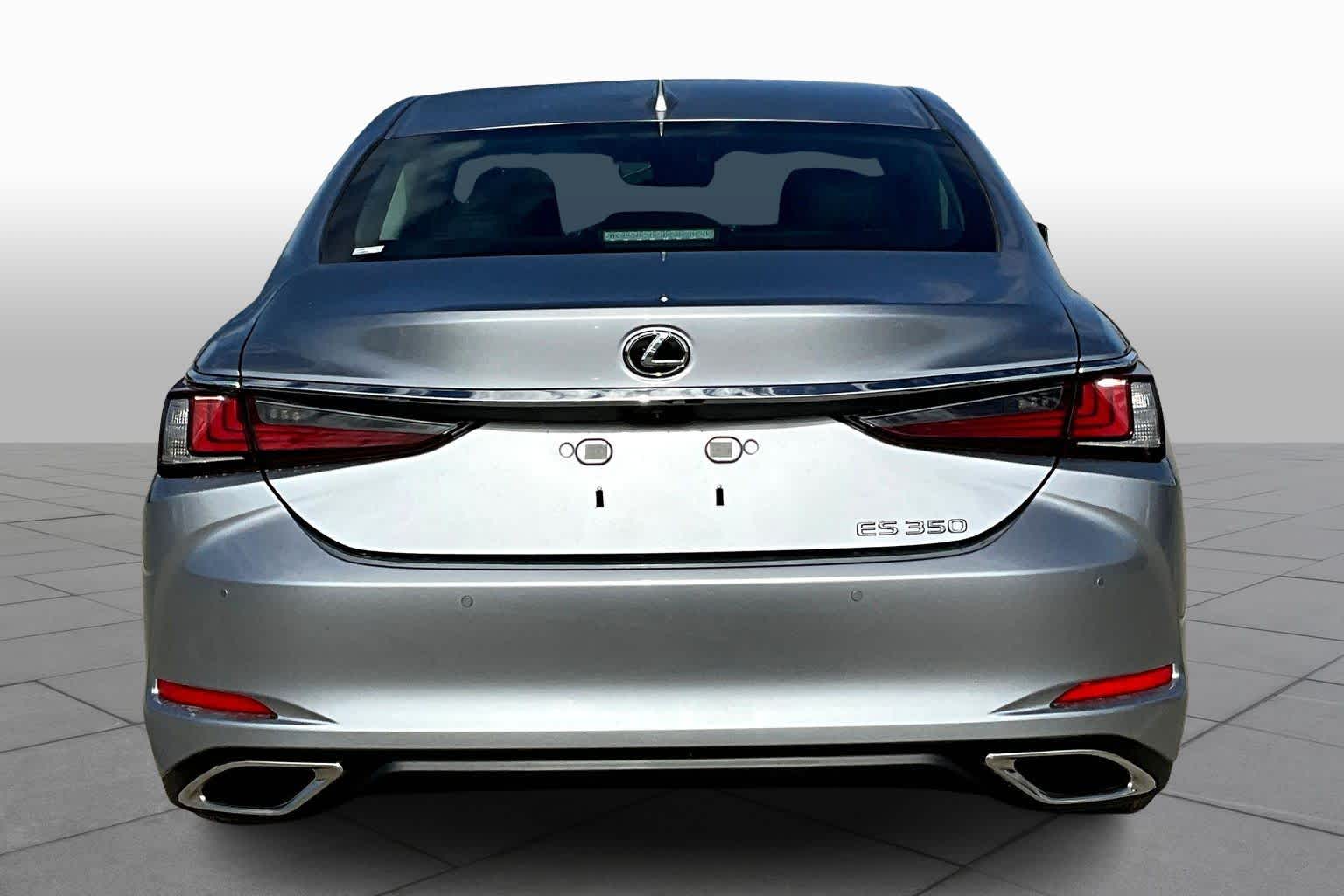 2025 Lexus ES  - 4
