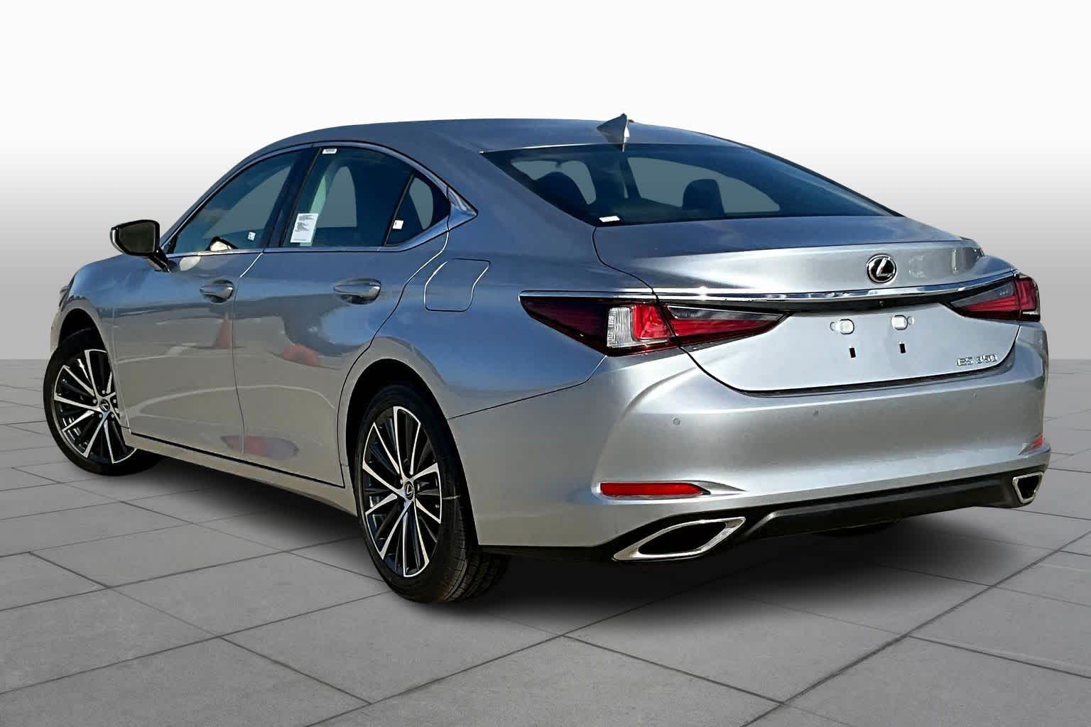2025 Lexus ES  - 3