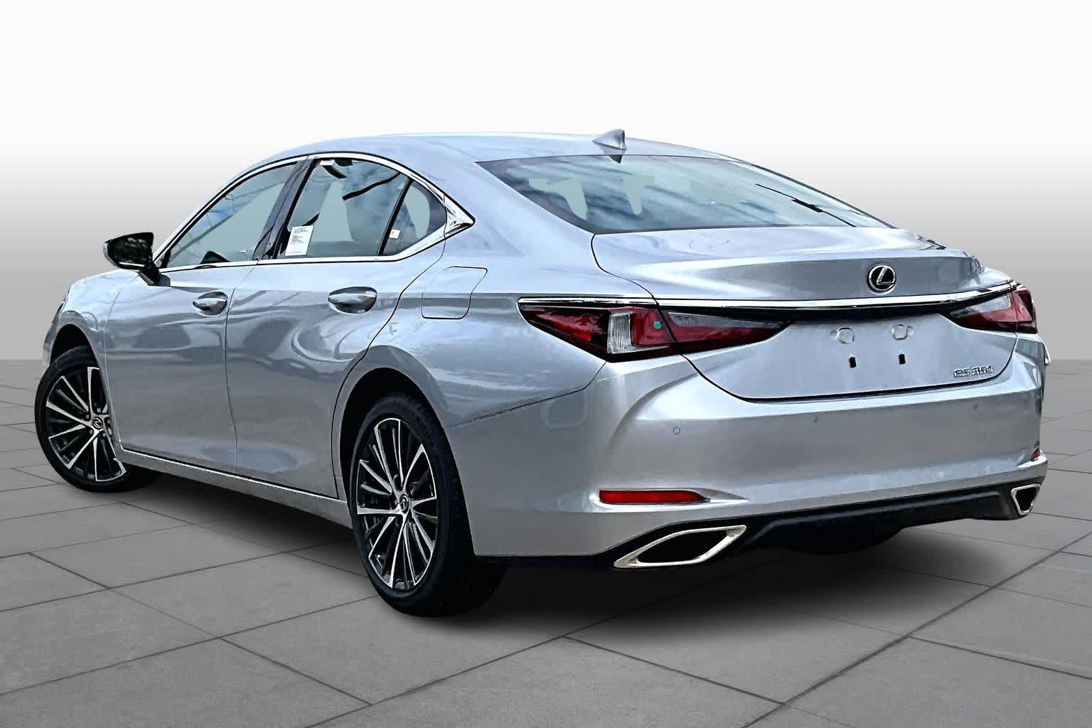2025 Lexus ES  - 3