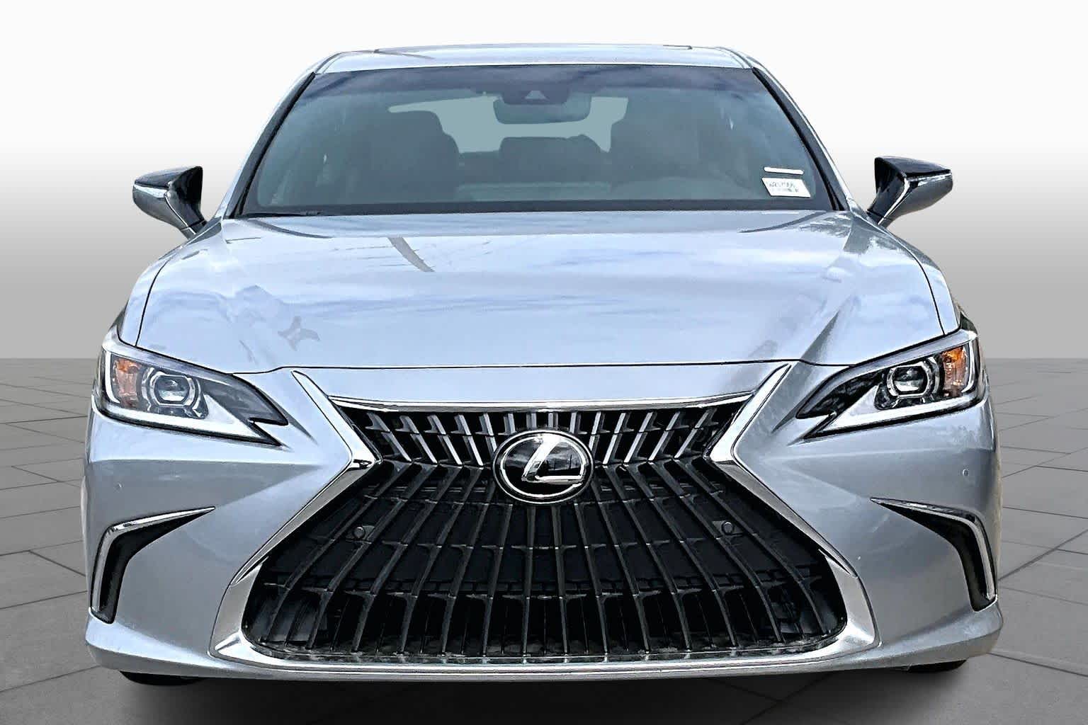 2025 Lexus ES  - 1