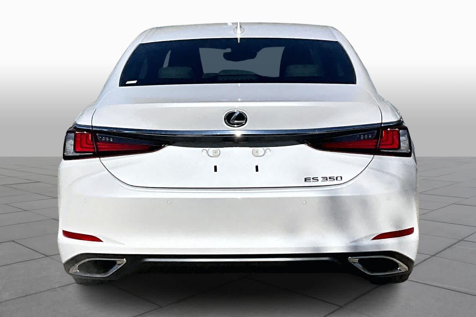 2025 Lexus ES  - 4