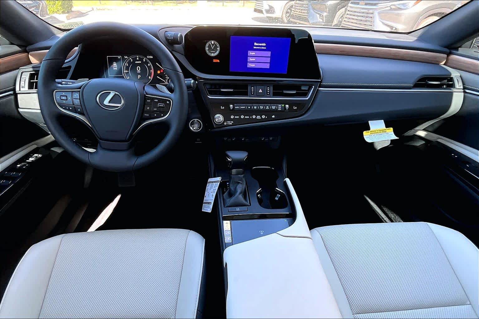 2025 Lexus ES  - 7