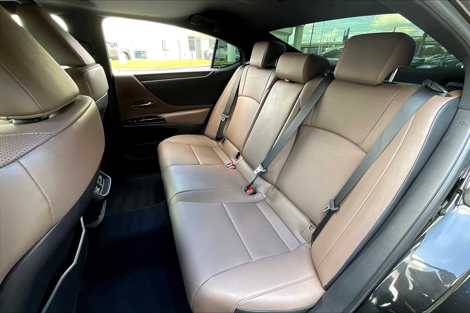 2024 Lexus ES  Caviar at Sterling McCall Lexus