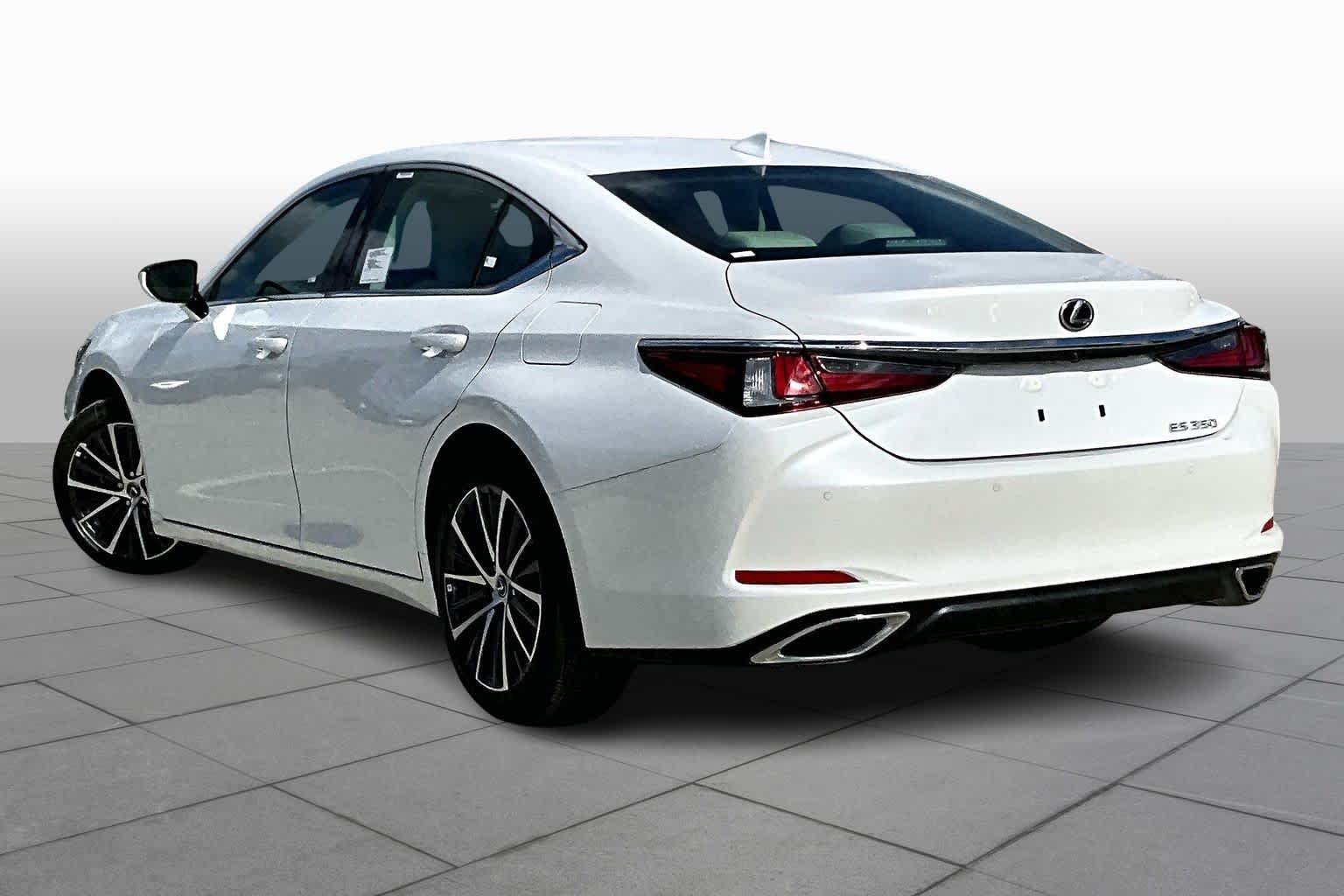 2025 Lexus ES  - 3