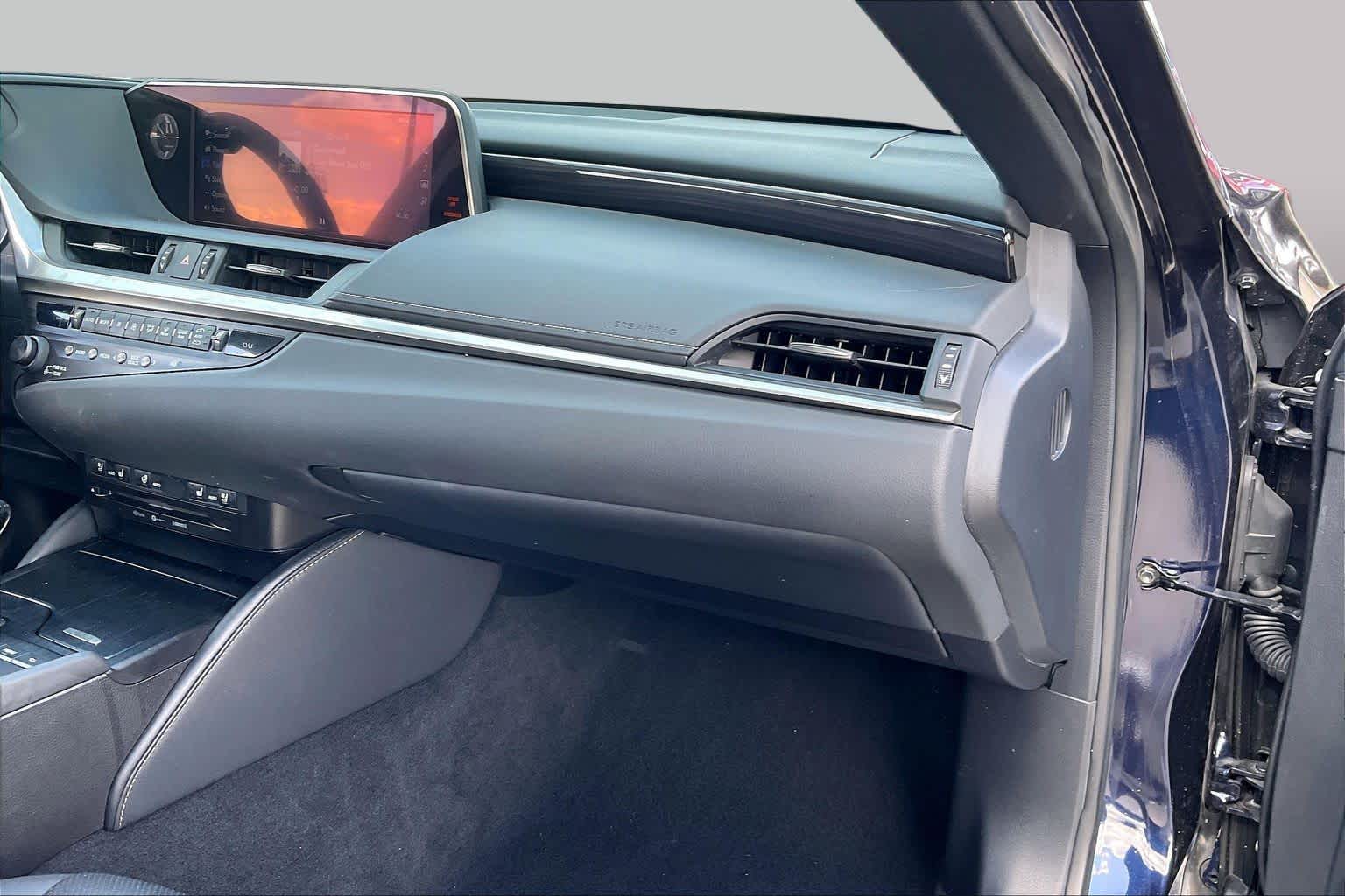 2020 Lexus ES 350 photo 16 of 34