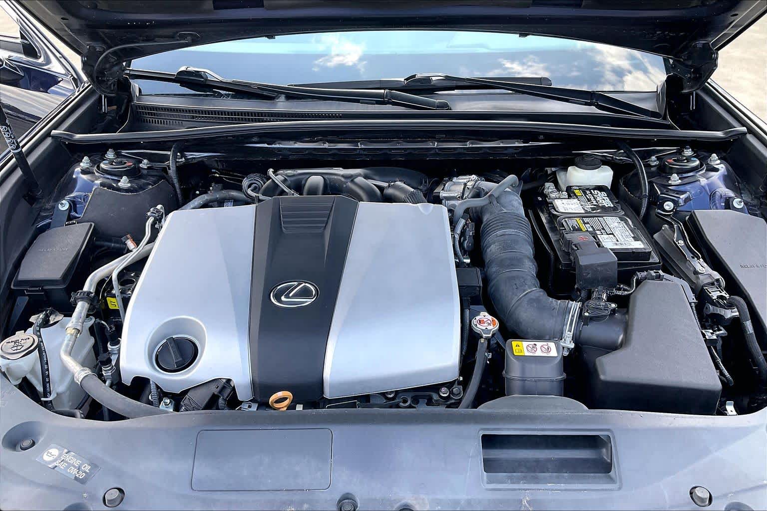 2020 Lexus ES 350 photo 29 of 34