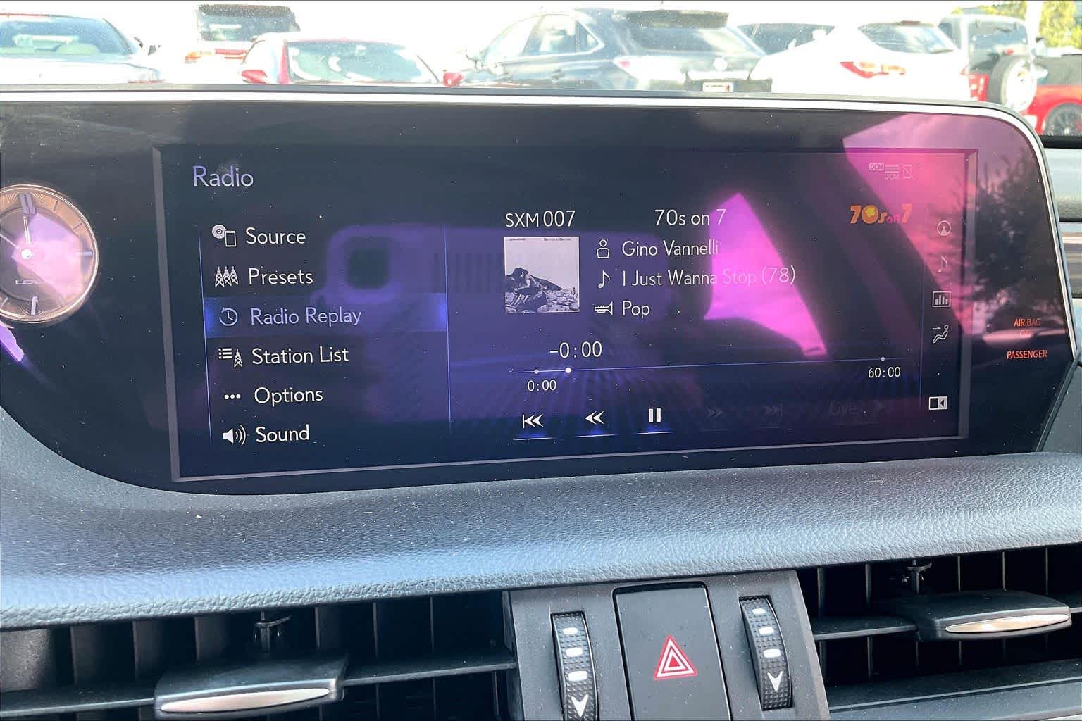 2020 Lexus ES 350 photo 31 of 34