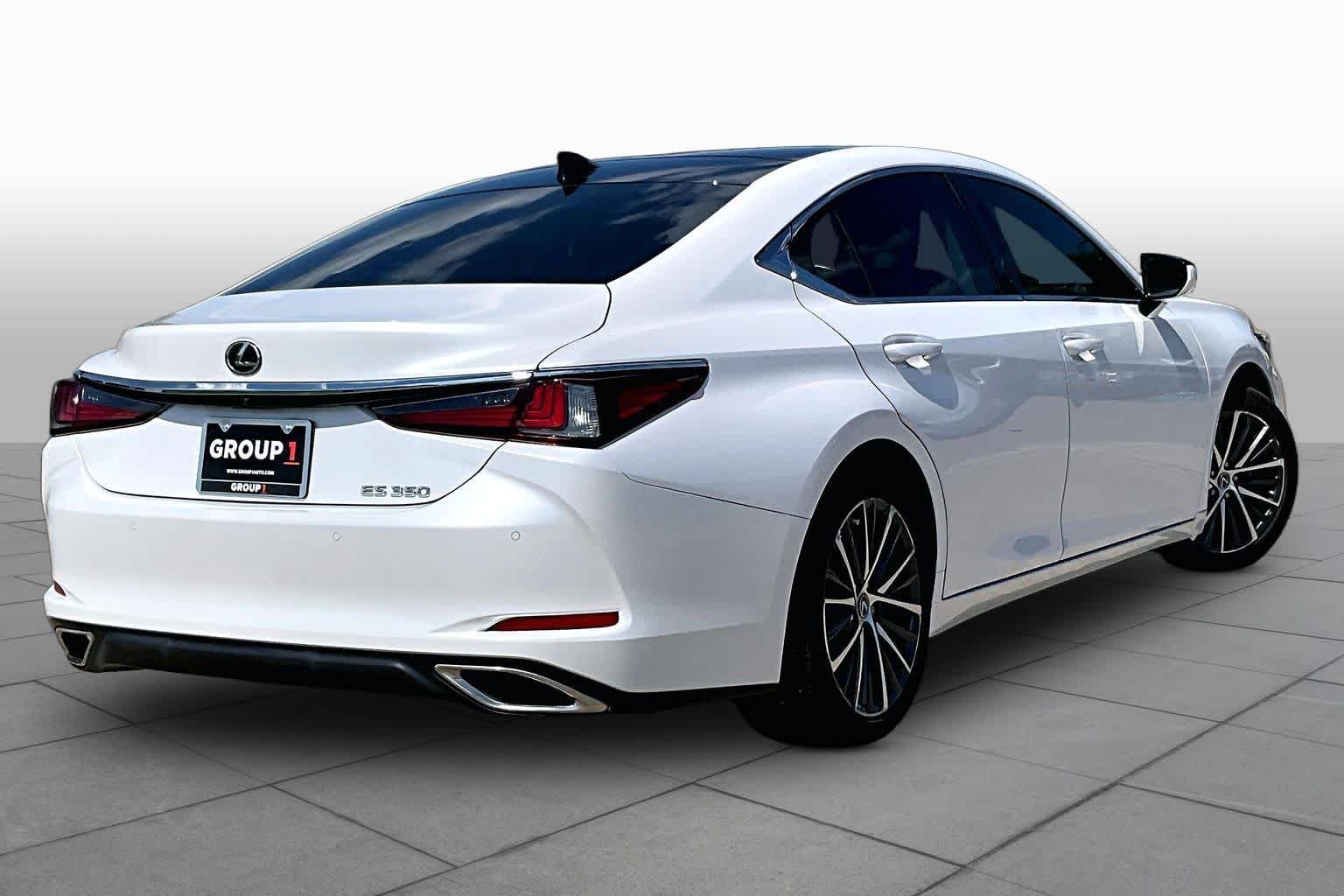 2023 Lexus ES 350 photo 11 of 34