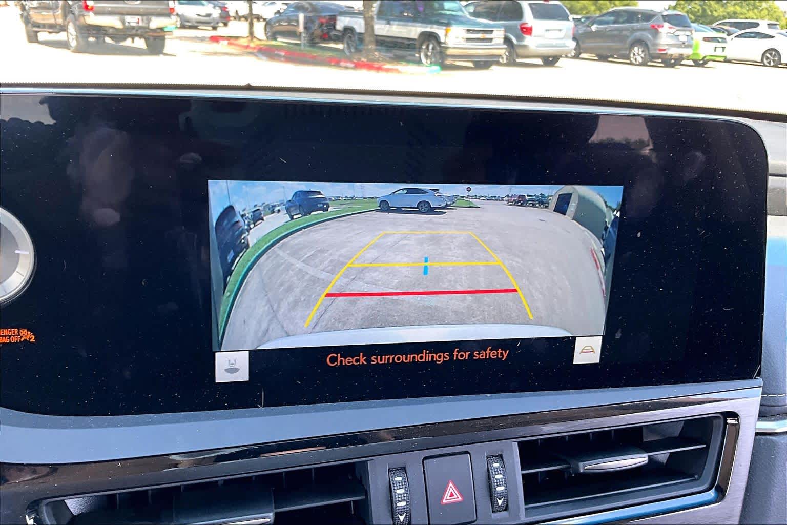 2023 Lexus ES 350 photo 24 of 34