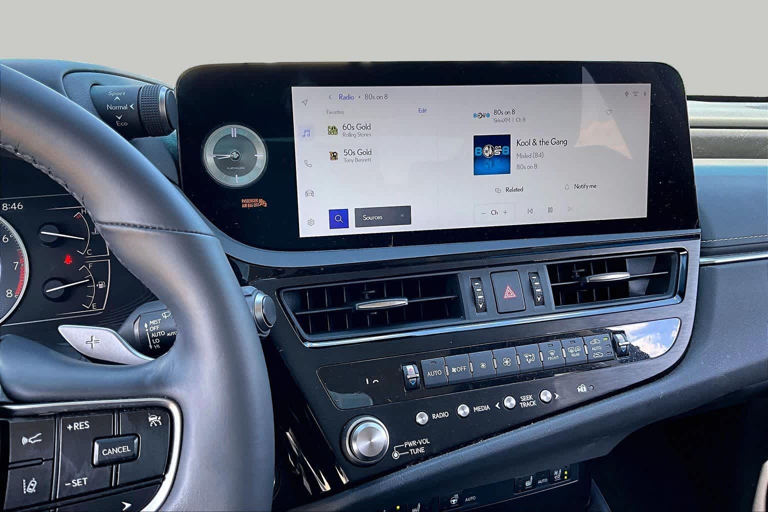 2023 Lexus ES 350 photo 6 of 34
