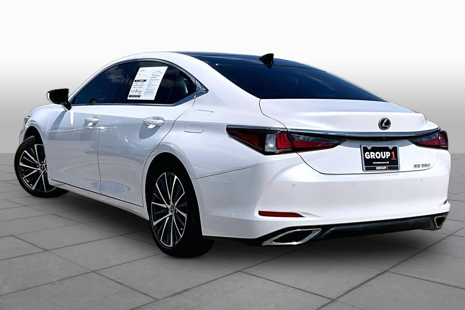 2023 Lexus ES 350 photo 10 of 34