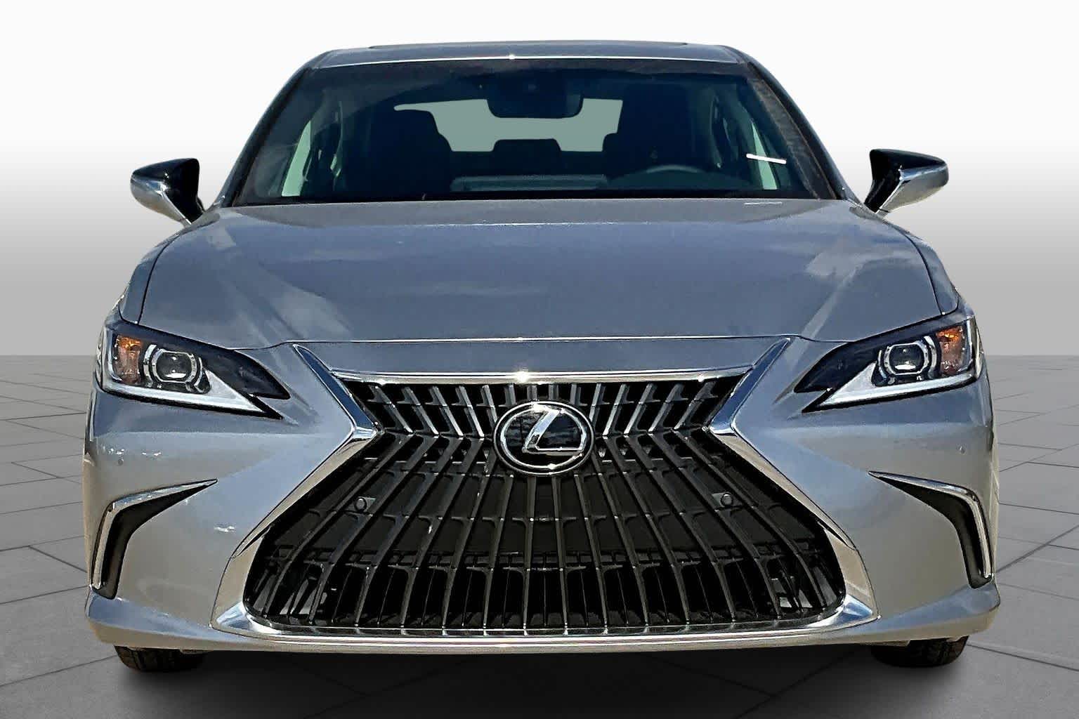 2025 Lexus ES  - 1