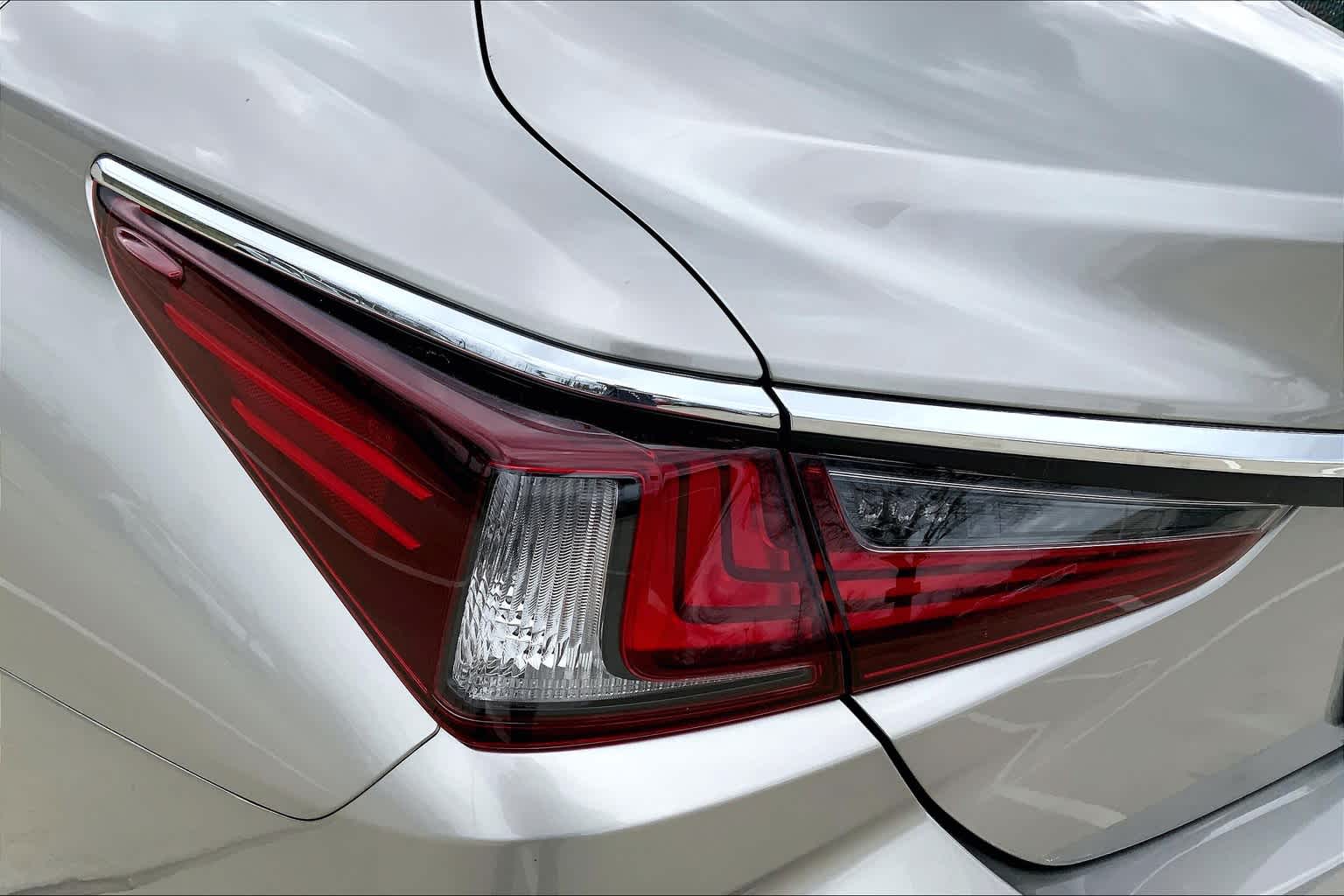 2020 Lexus ES  Atomic Silver at AutoNation USA Katy