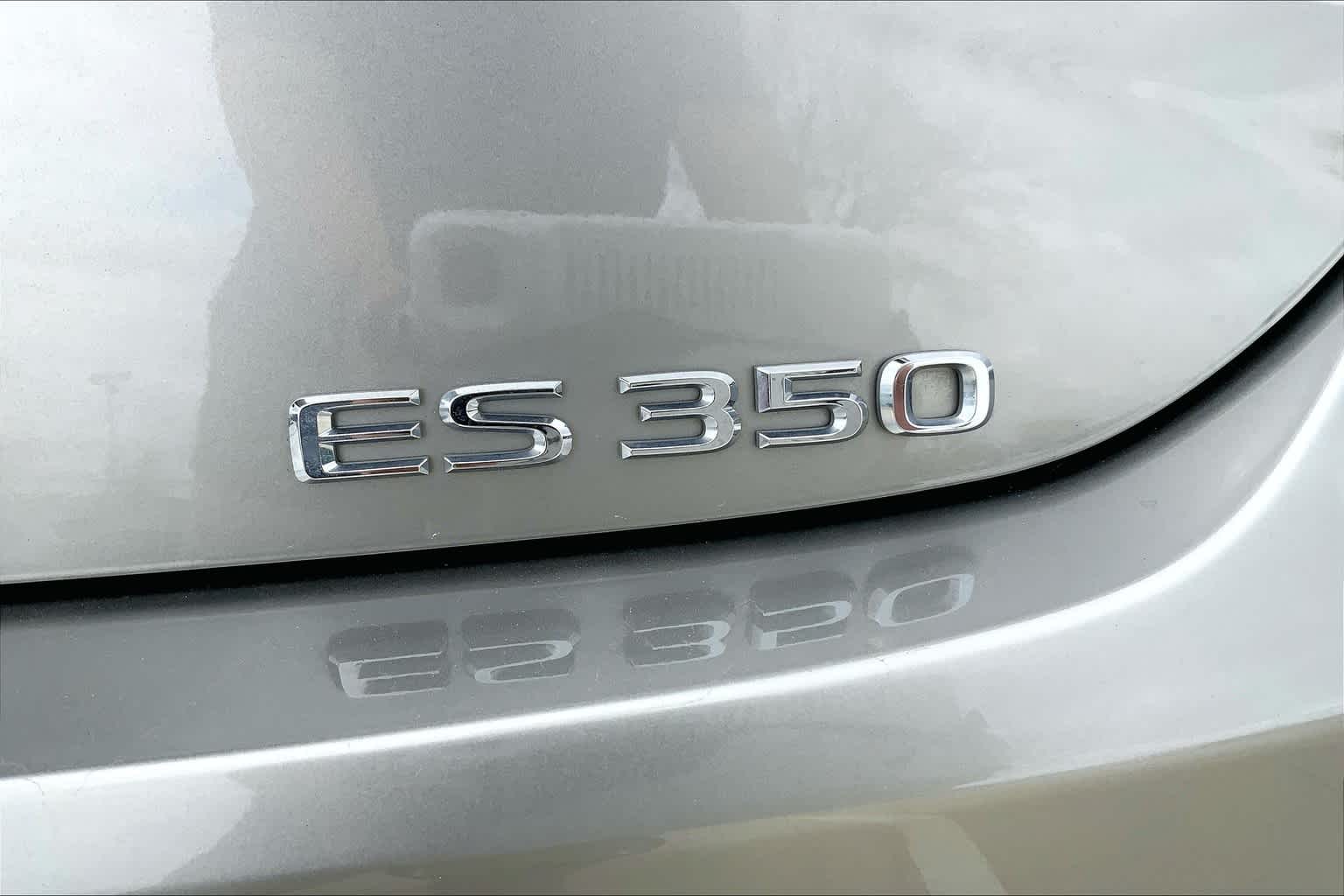 2020 Lexus ES  Atomic Silver at AutoNation USA Katy