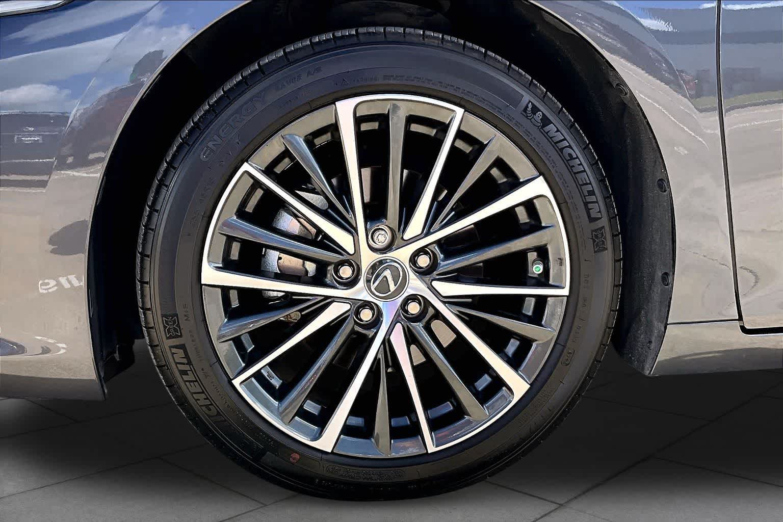 2025 Lexus ES 350  Cloudburst Gray at Lexus Southwest Houston