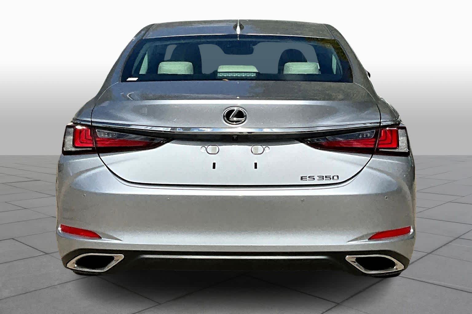 2025 Lexus ES  - 4