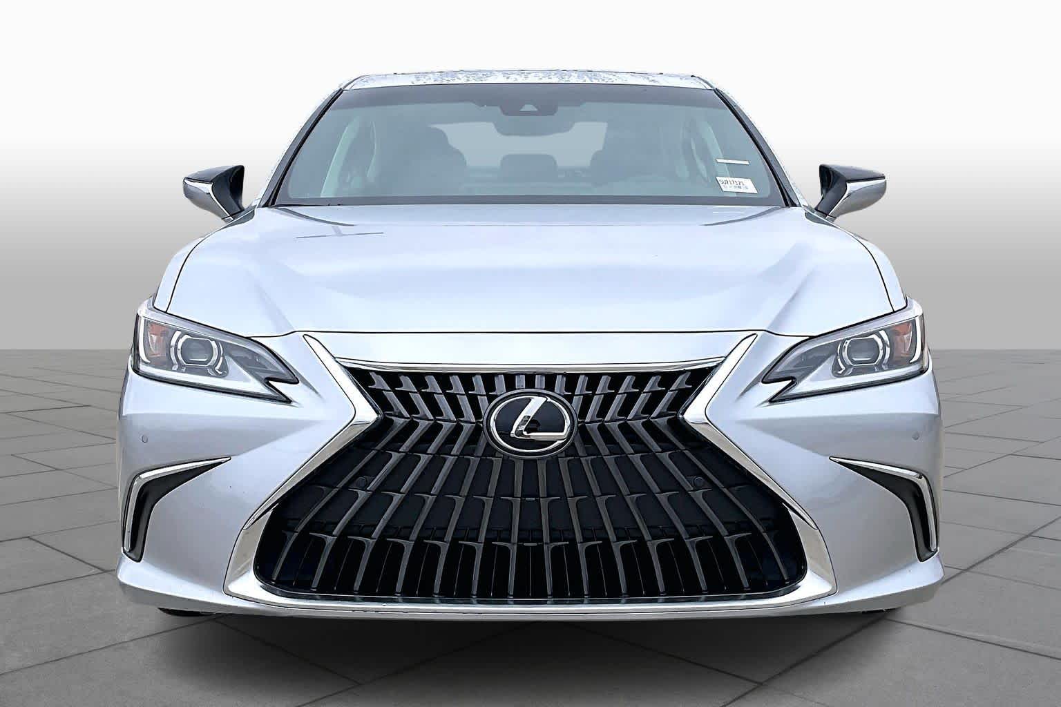2025 Lexus ES  - 1