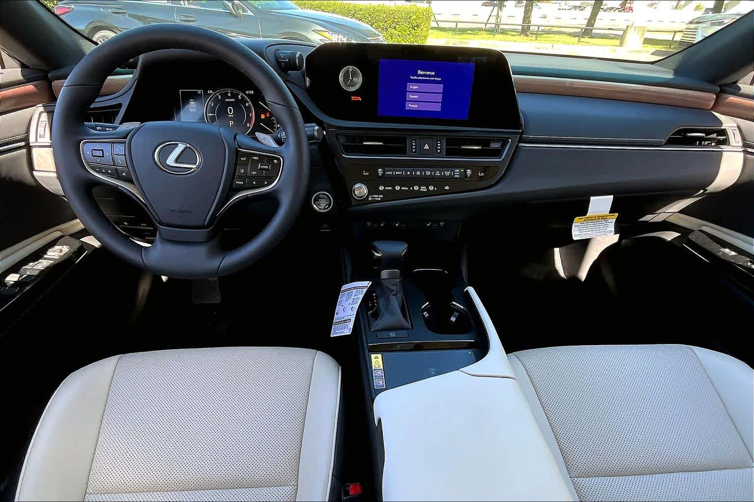 2025 Lexus ES  - 7