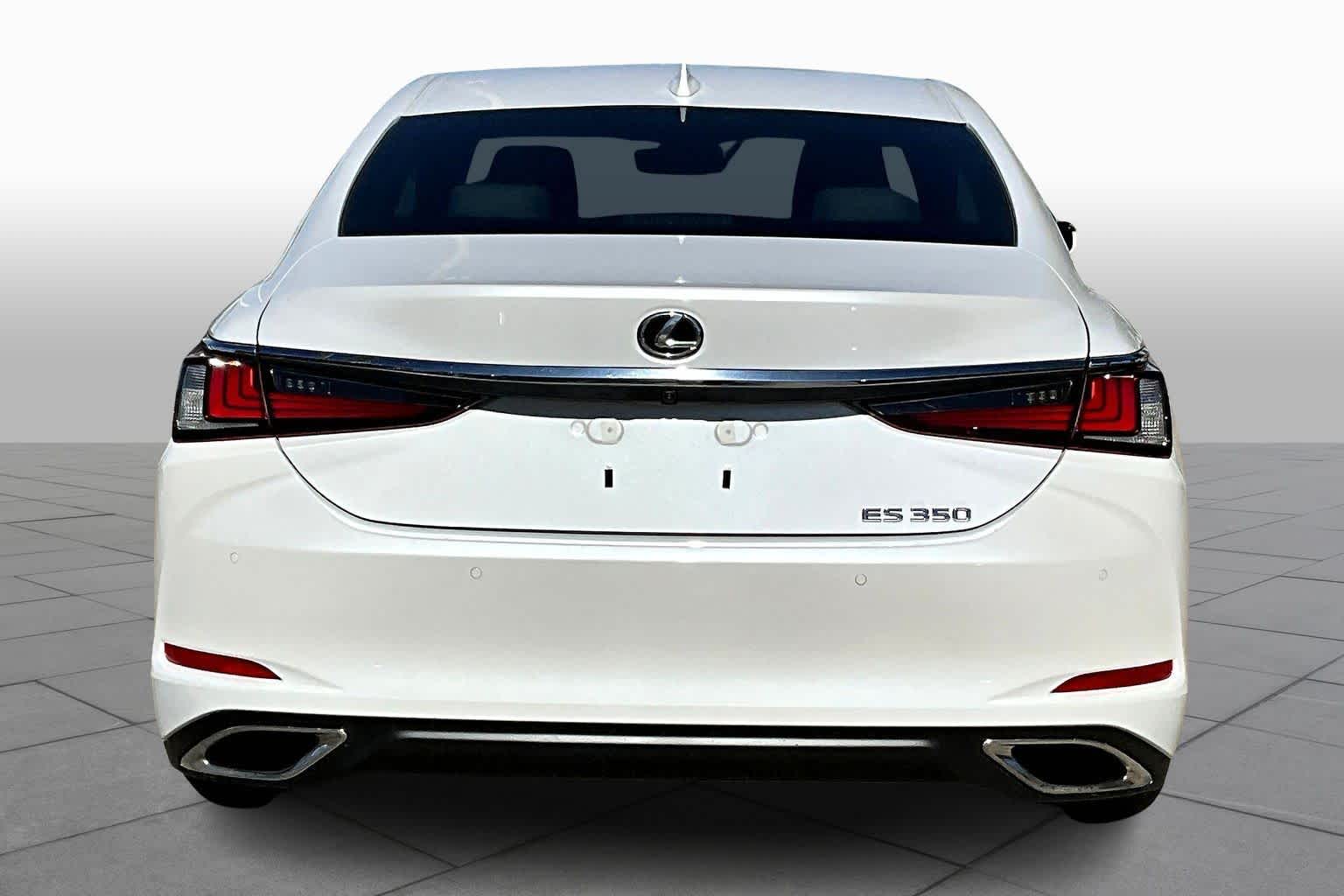 2025 Lexus ES  - 4