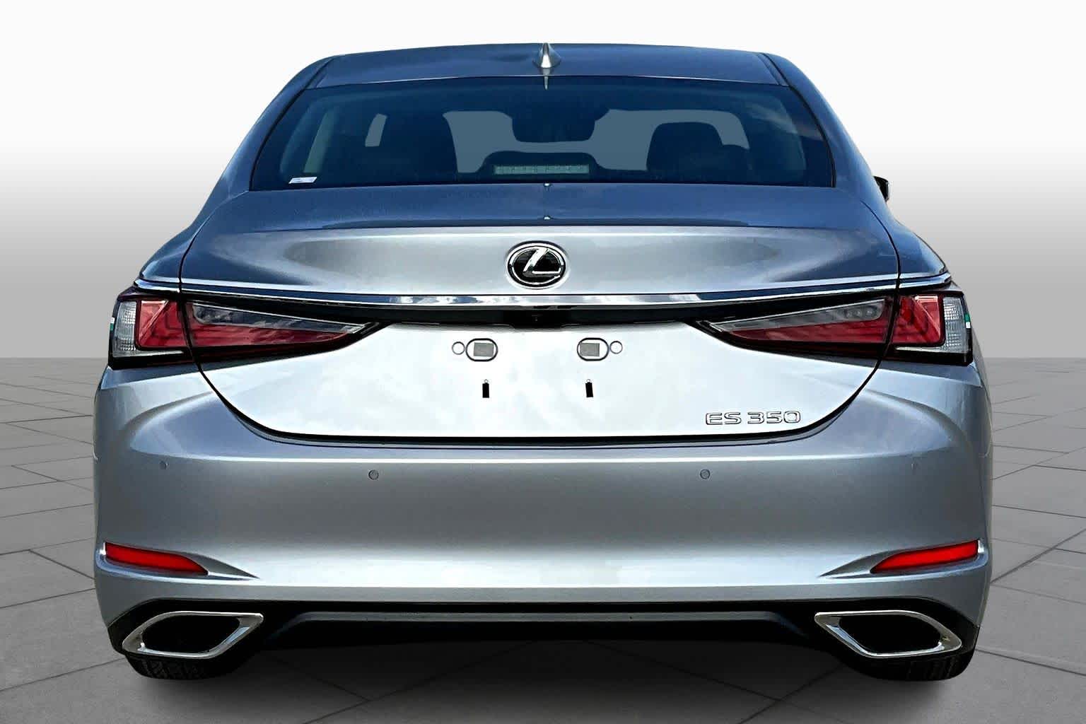 2025 Lexus ES  - 4