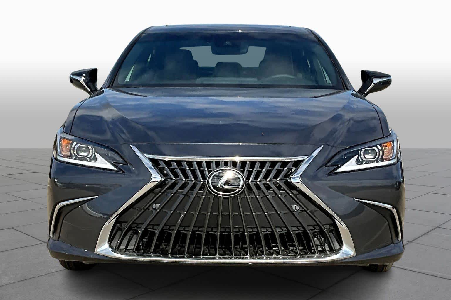 2025 Lexus ES  - 1