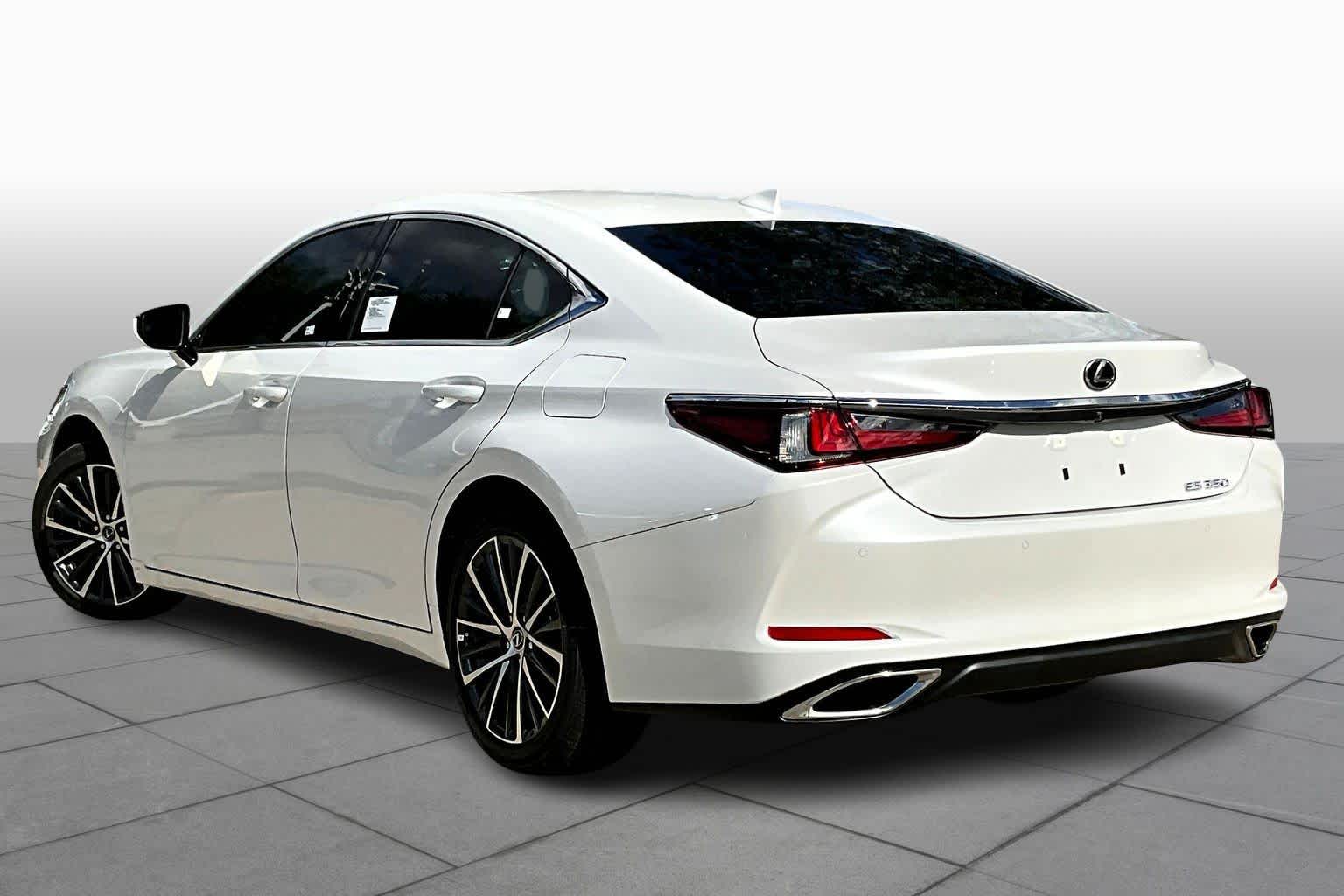 2025 Lexus ES  - 3