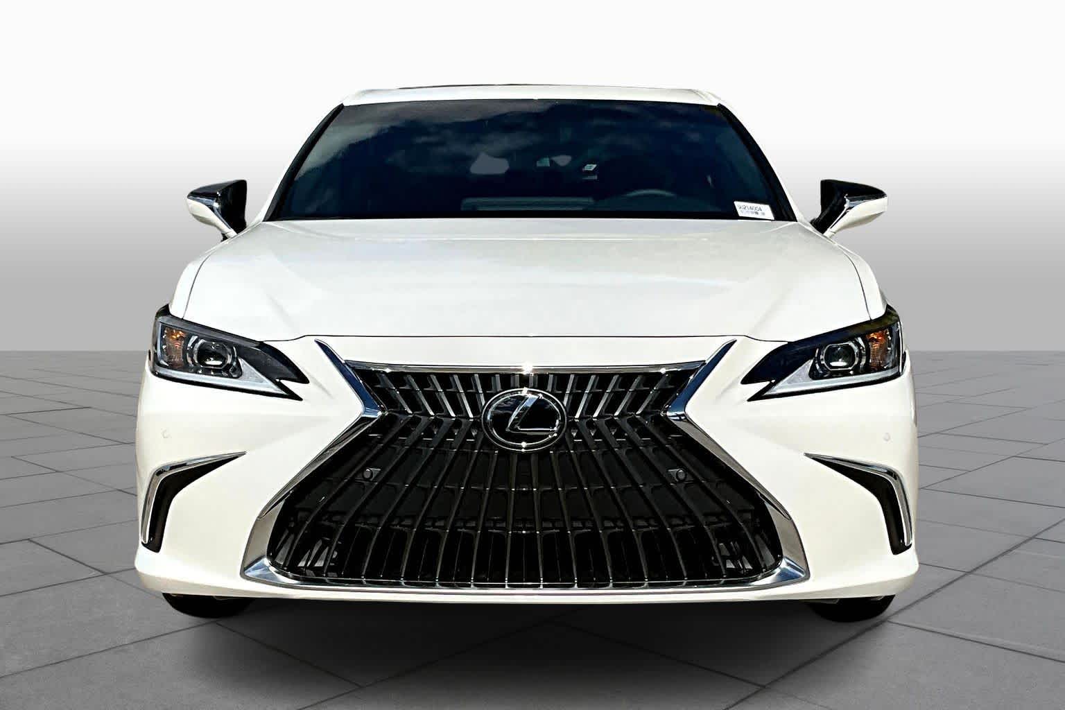 2025 Lexus ES  - 1