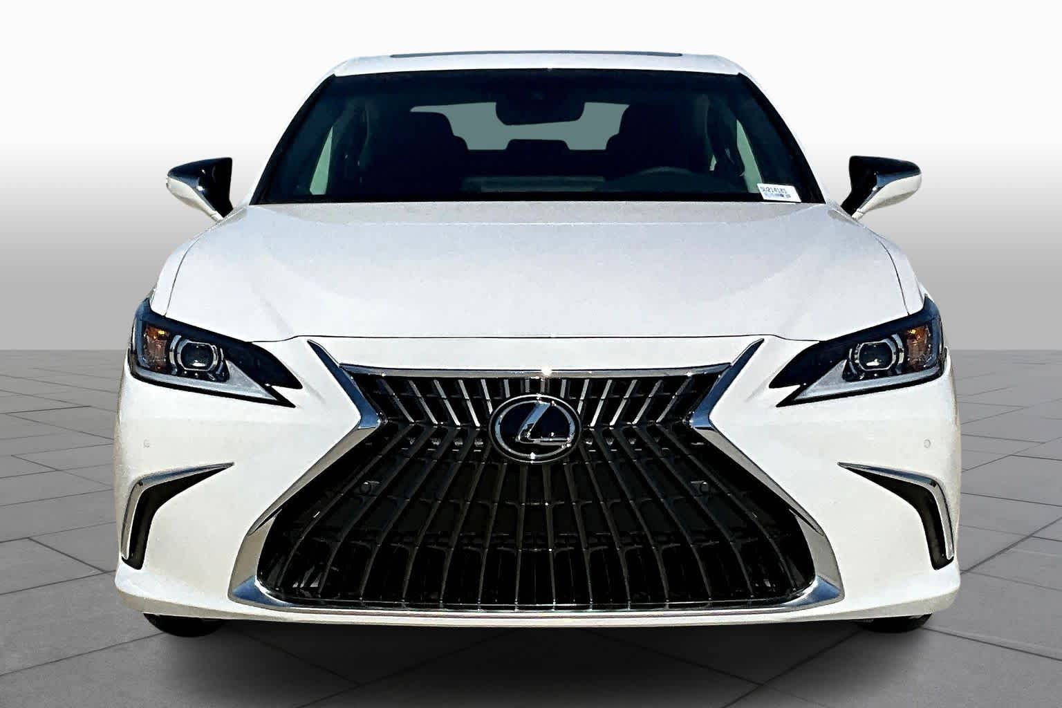 2025 Lexus ES  - 1