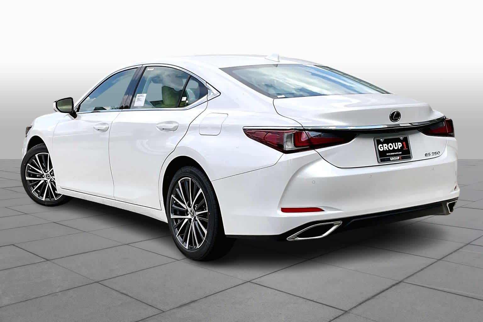 2025 Lexus ES  - 3