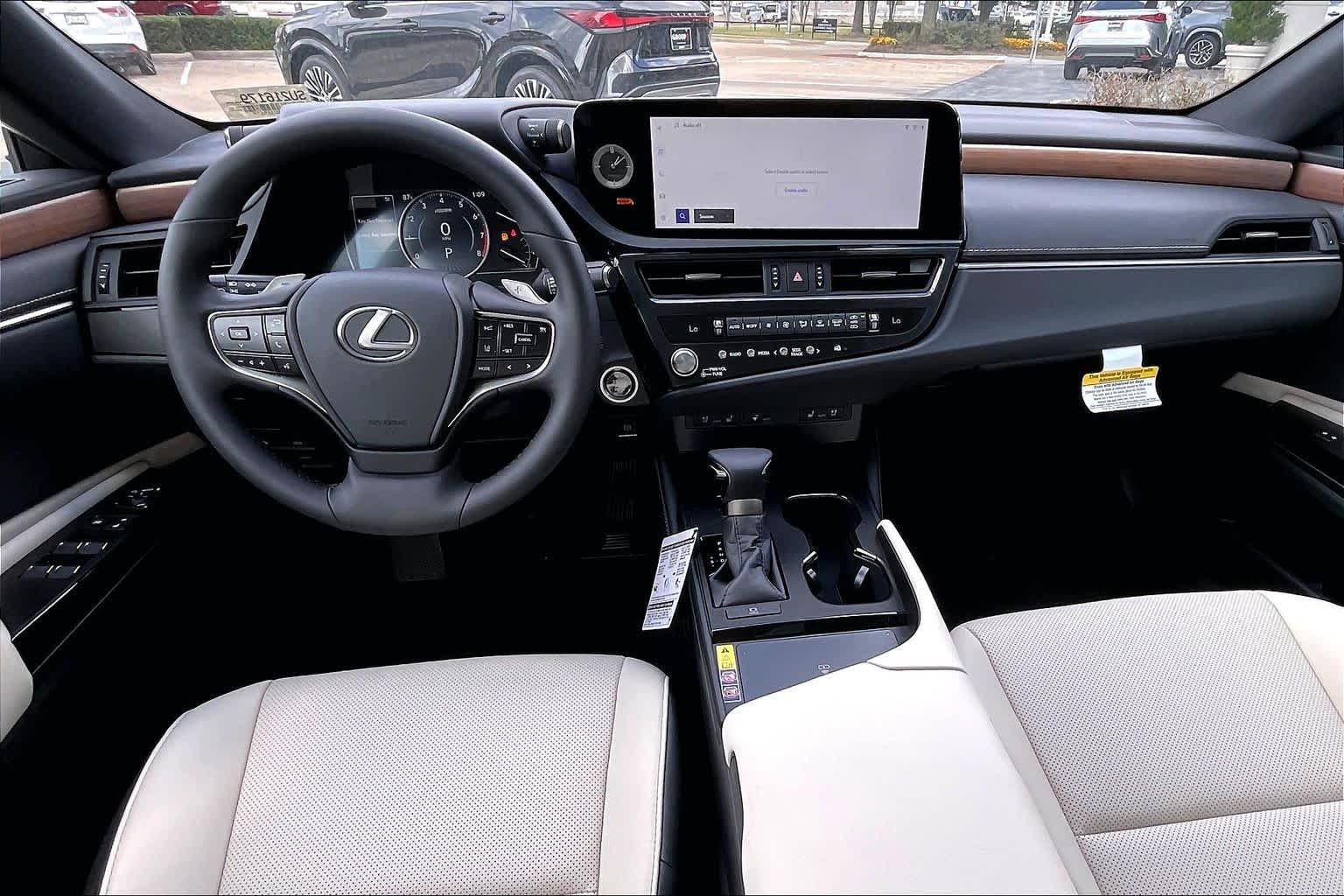 2025 Lexus ES  - 7