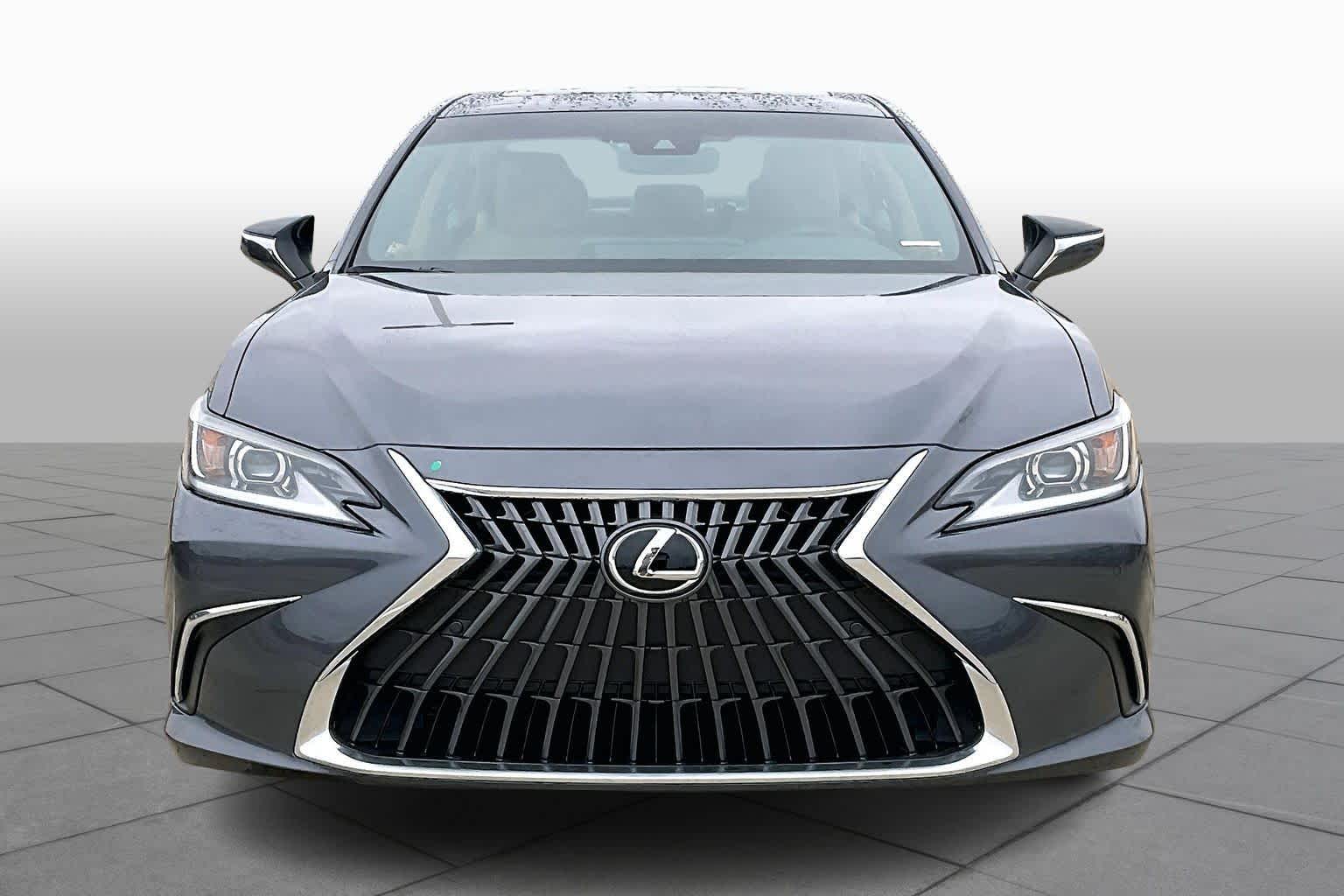 2025 Lexus ES  - 1