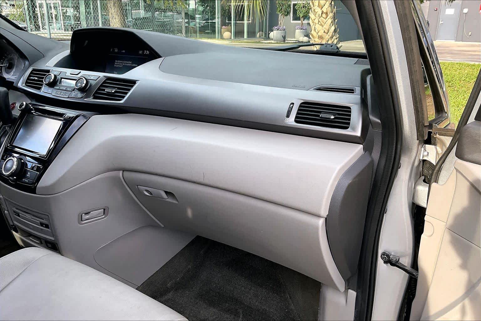 2015 Honda Odyssey EX-L Alabaster Silver Metallic at AutoNation USA Katy