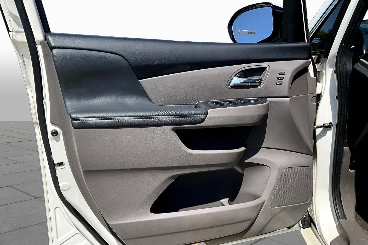 2016 Honda Odyssey Touring White Diamond Pearl at AutoNation Toyota Gulf Fwy