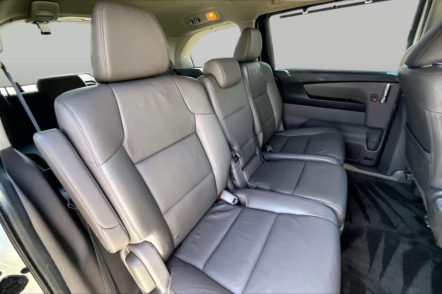 2016 Honda Odyssey Touring White Diamond Pearl at AutoNation Toyota Gulf Fwy