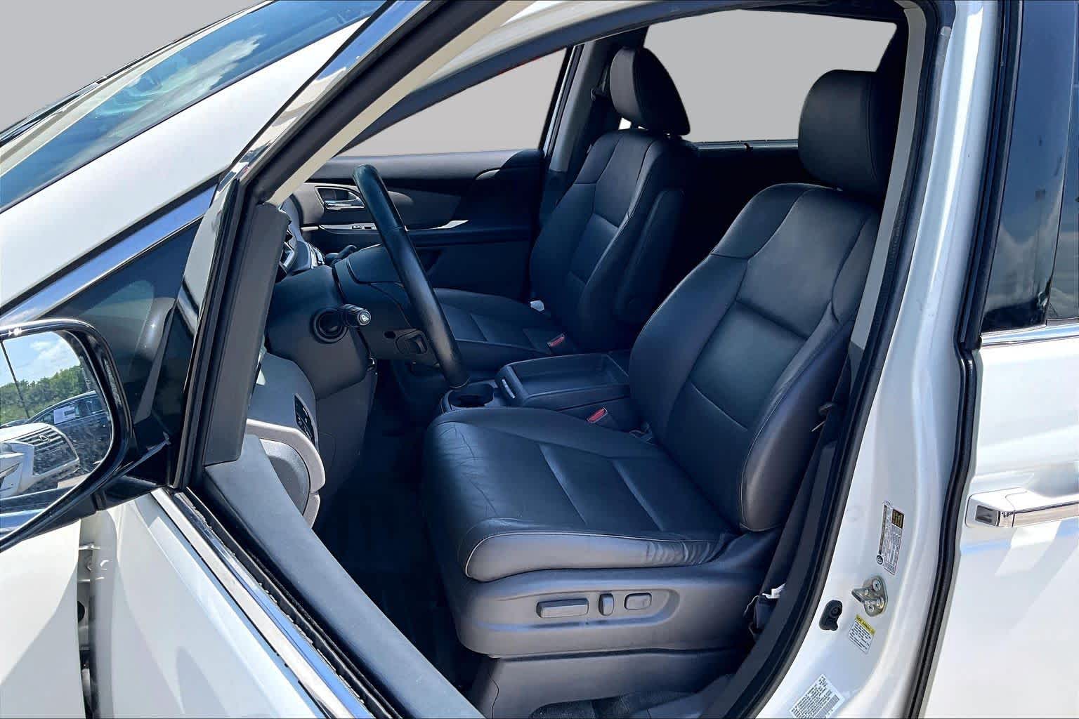 2016 Honda Odyssey Touring White Diamond Pearl at AutoNation Toyota Gulf Fwy
