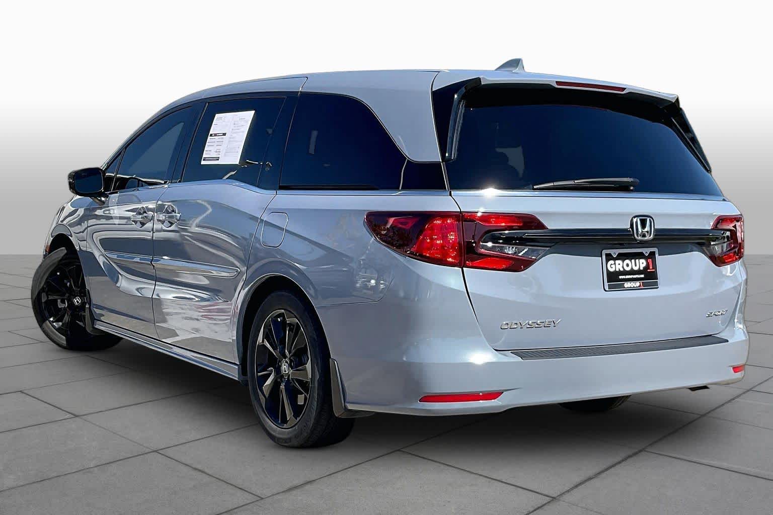 2023 Honda Odyssey photo 11 of 35