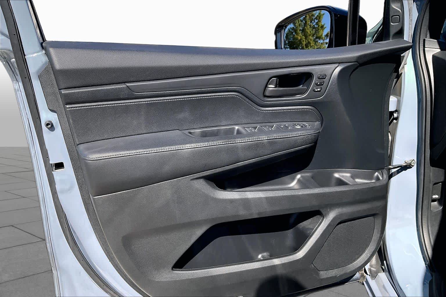 2023 Honda Odyssey photo 20 of 35