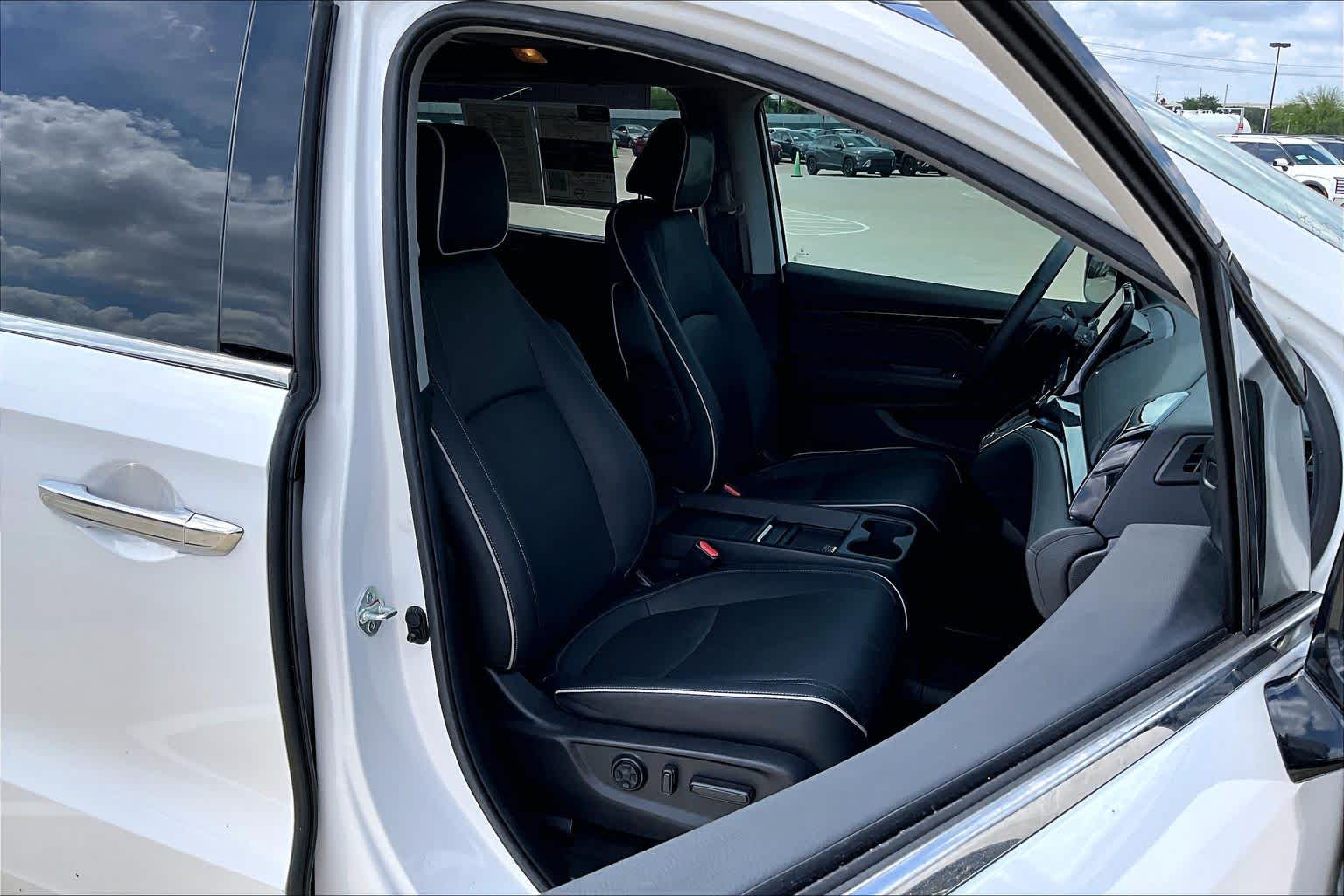 2023 Honda Odyssey Elite Platinum White Pearl at Honda of Clear Lake