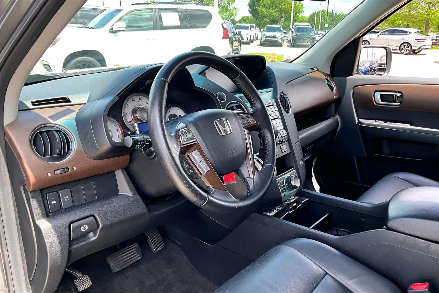 2009 Honda Pilot Touring Sterling Gray Metallic at Mac Haik Ford